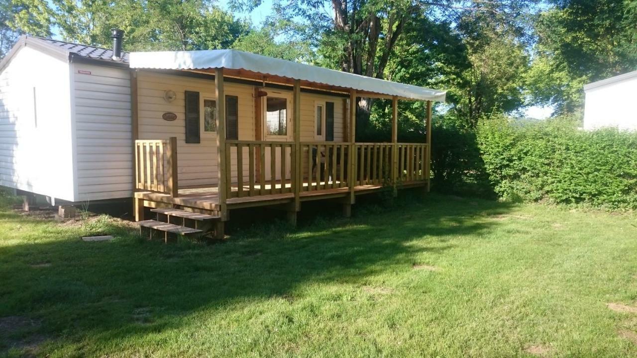 Camping Paradis Le Rocher De La Granelle Le Bugue Exterior photo